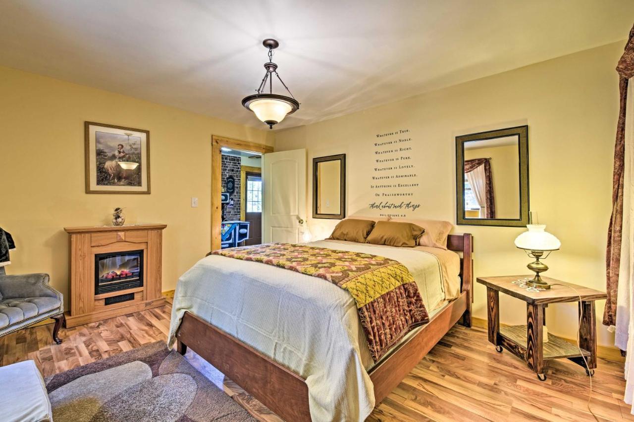 Honey House Cabin - A Quiet Countryside Retreat! Nappanee Exterior foto