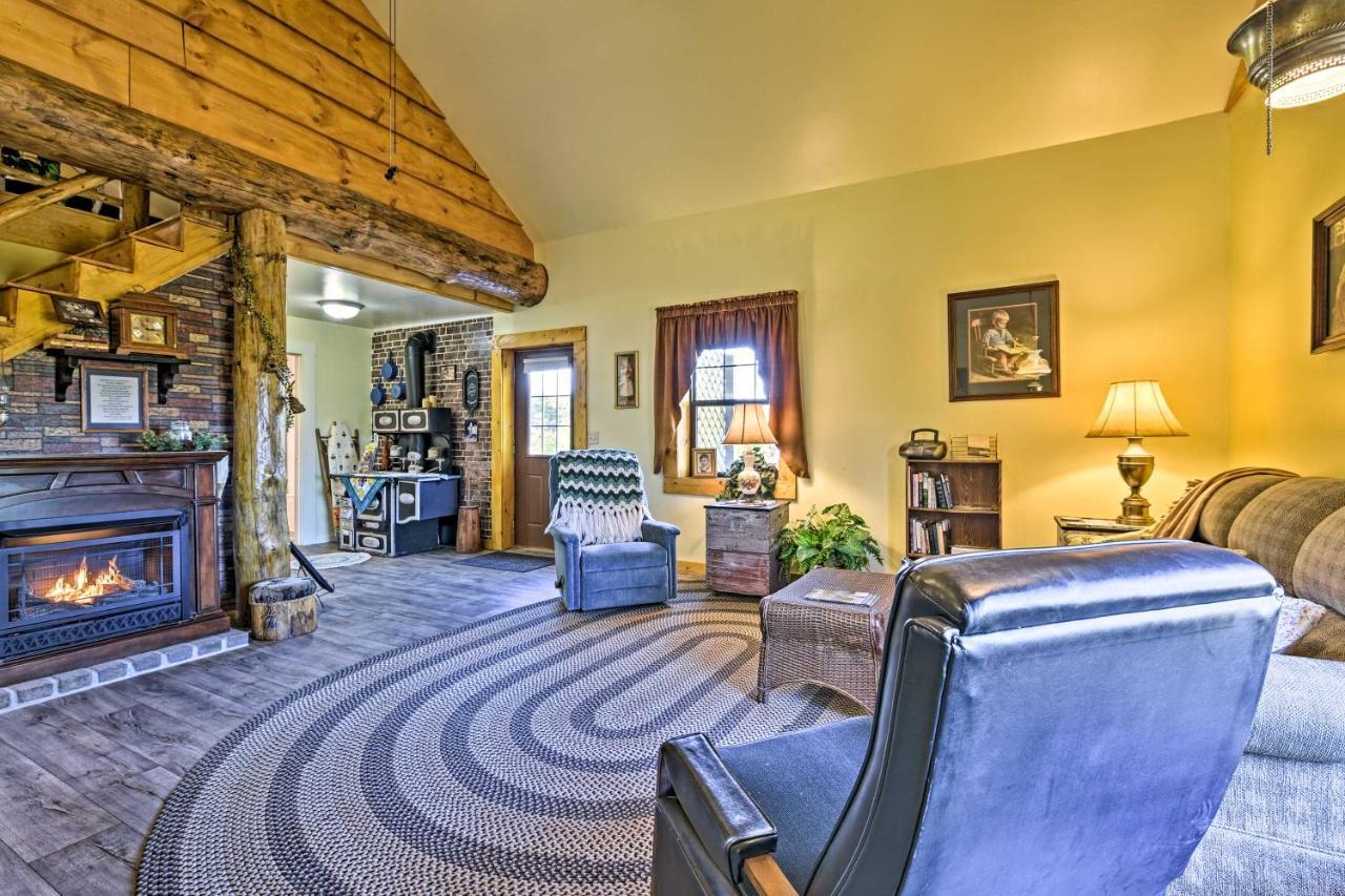 Honey House Cabin - A Quiet Countryside Retreat! Nappanee Exterior foto