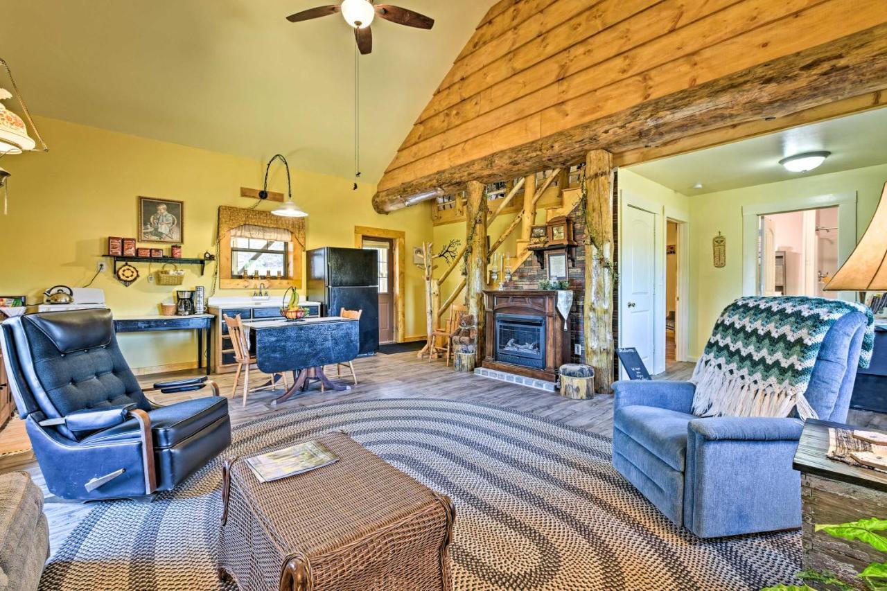 Honey House Cabin - A Quiet Countryside Retreat! Nappanee Exterior foto